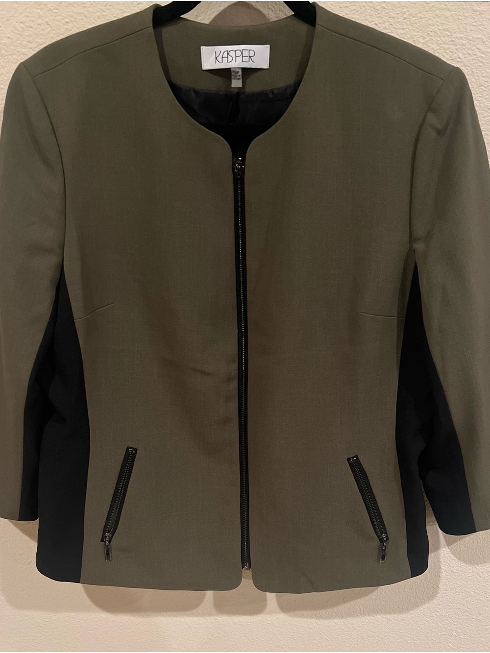 Kasper Olive Green and Black Zip-Front Blazer